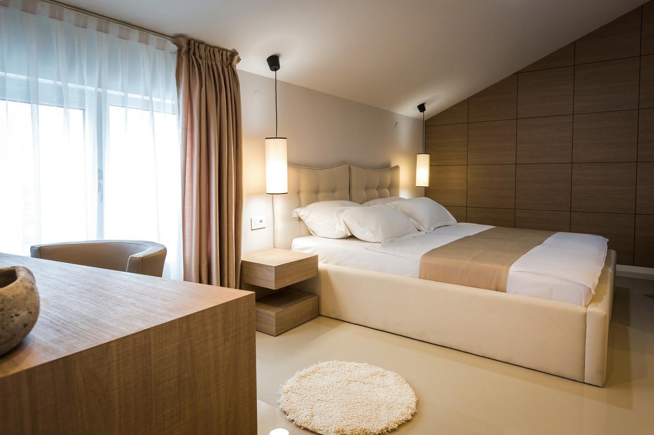 Hotel Crystal Light นิส ภายนอก รูปภาพ