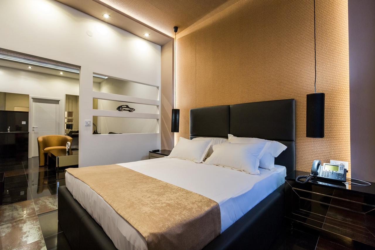 Hotel Crystal Light นิส ภายนอก รูปภาพ