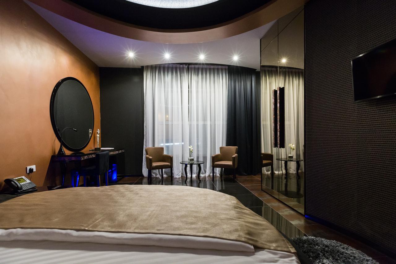 Hotel Crystal Light นิส ภายนอก รูปภาพ