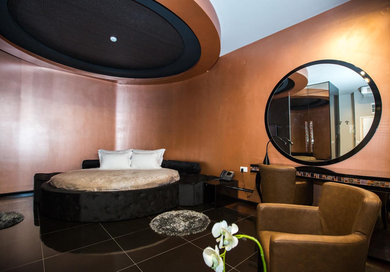 Hotel Crystal Light นิส ภายนอก รูปภาพ