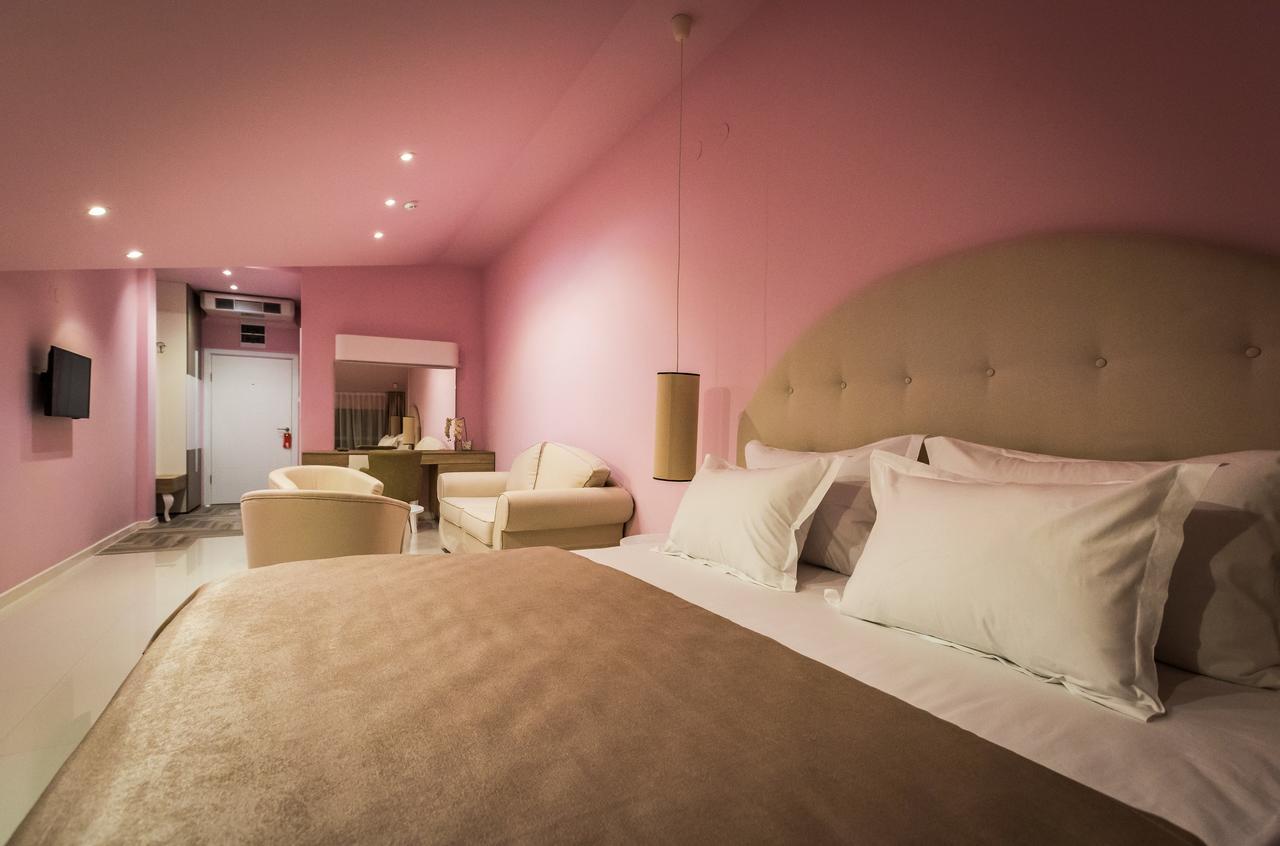 Hotel Crystal Light นิส ภายนอก รูปภาพ