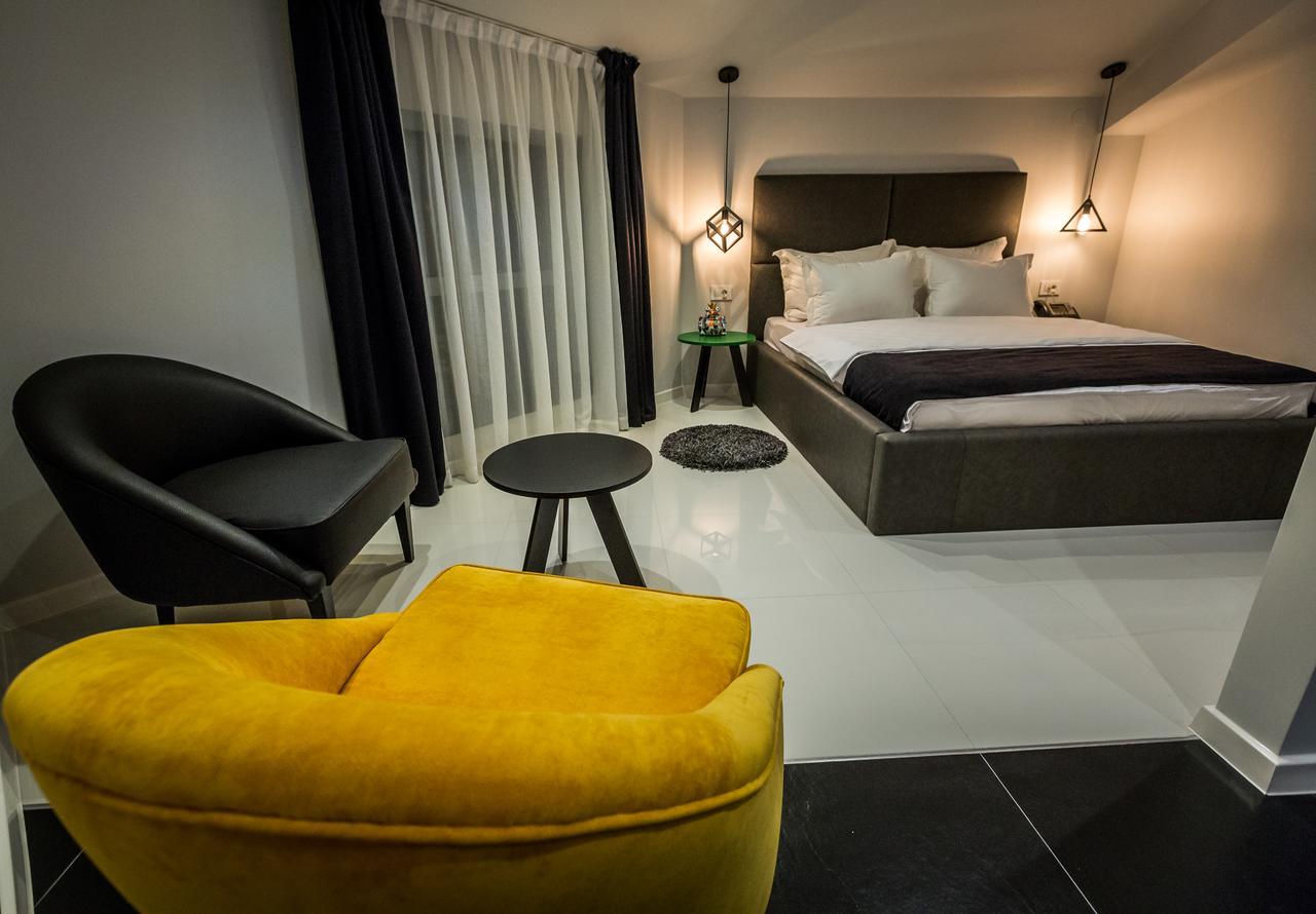 Hotel Crystal Light นิส ภายนอก รูปภาพ