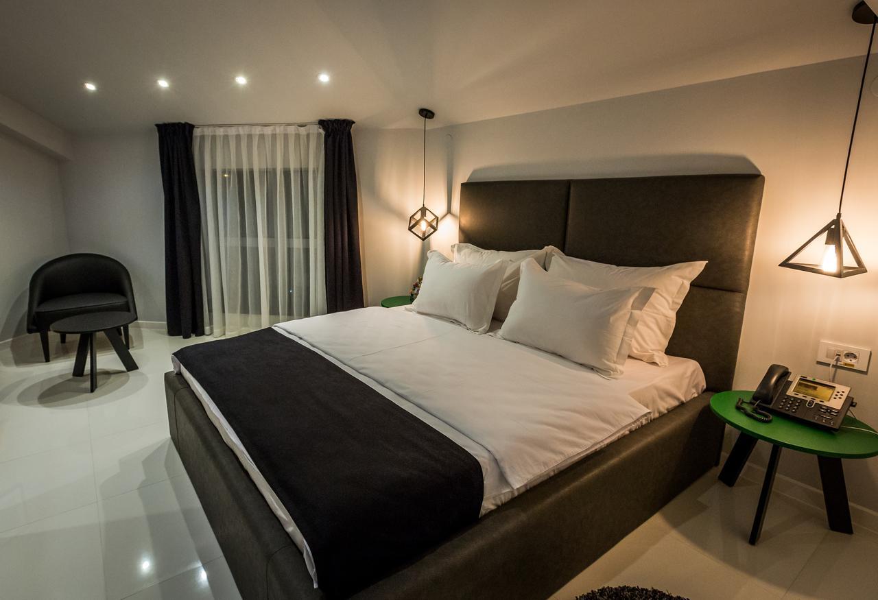 Hotel Crystal Light นิส ภายนอก รูปภาพ
