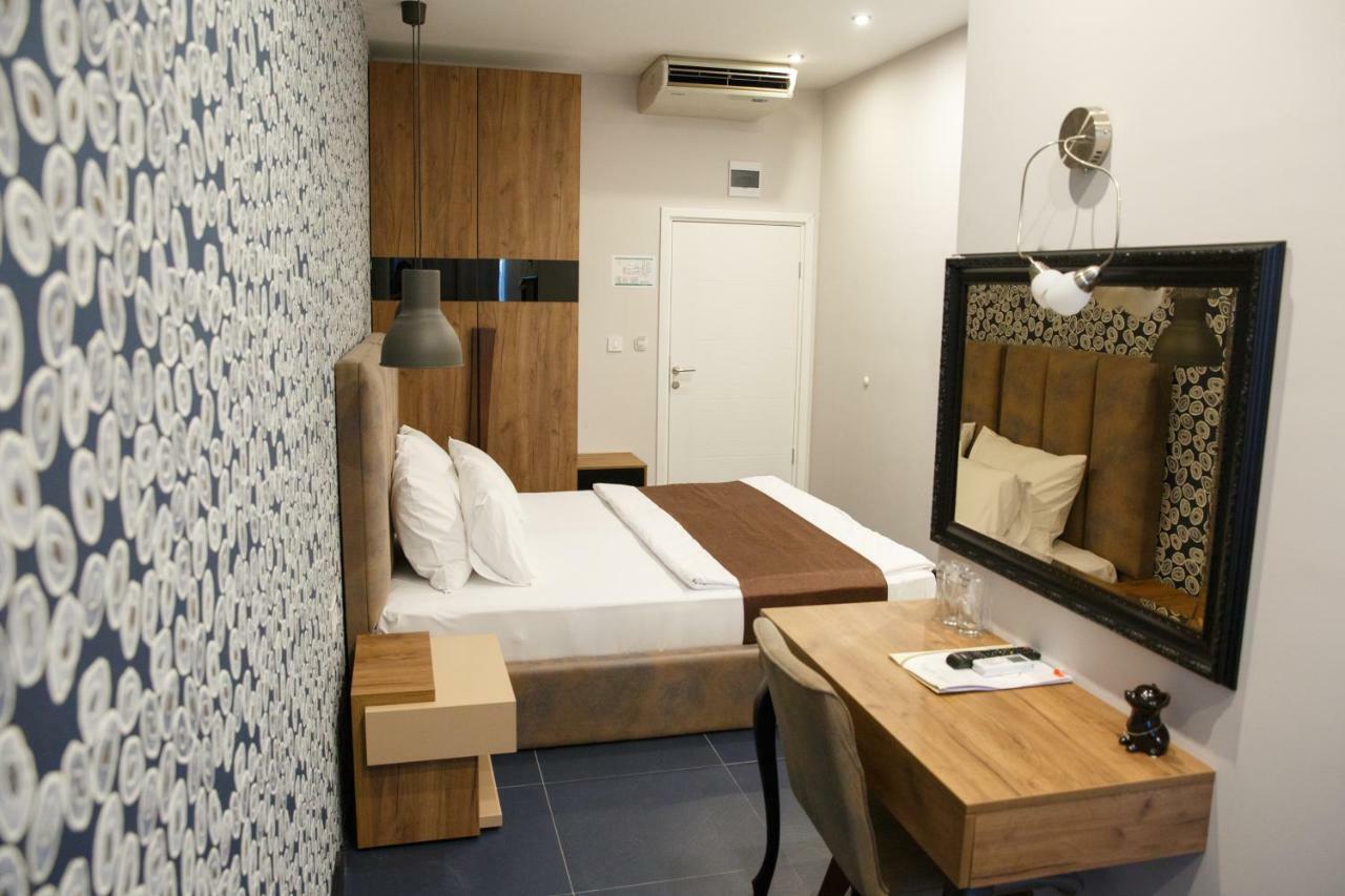 Hotel Crystal Light นิส ภายนอก รูปภาพ